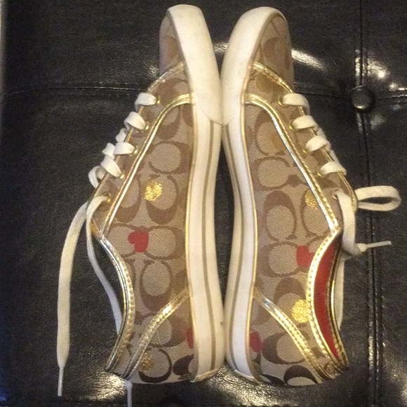 Barely Worn Gold White & Red Coach “Dee” Sneakers! - Picture 2 of 4